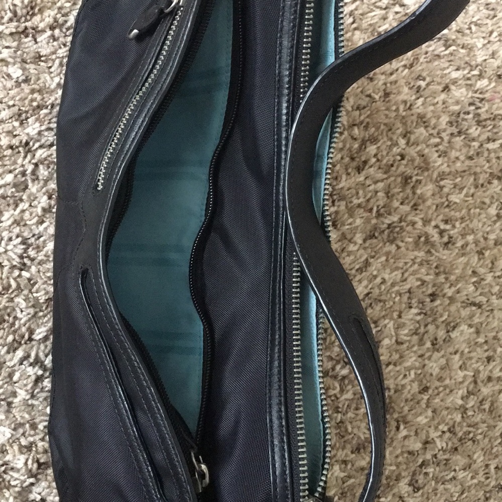 Tumi Small Nylon And Leather Bag - Picture 6 of 8